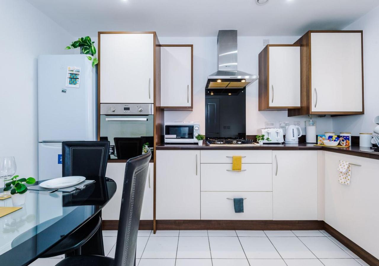 Luxury 3 Bedroom House Close To Manchester Center Exterior foto